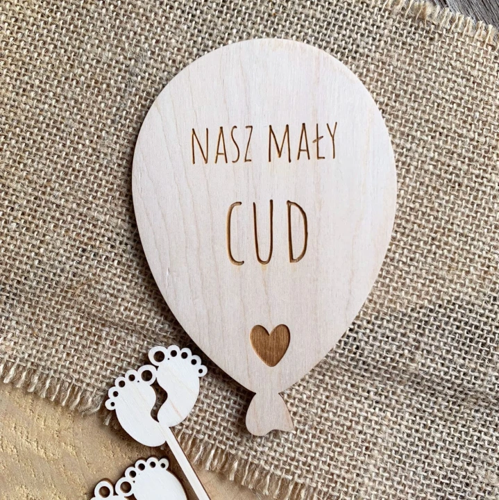 tabliczka do zdjęć w kształcie balonika z dowolnym napisem