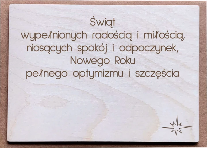 pocztówka życzenia świąteczne grawerowane na drewnie