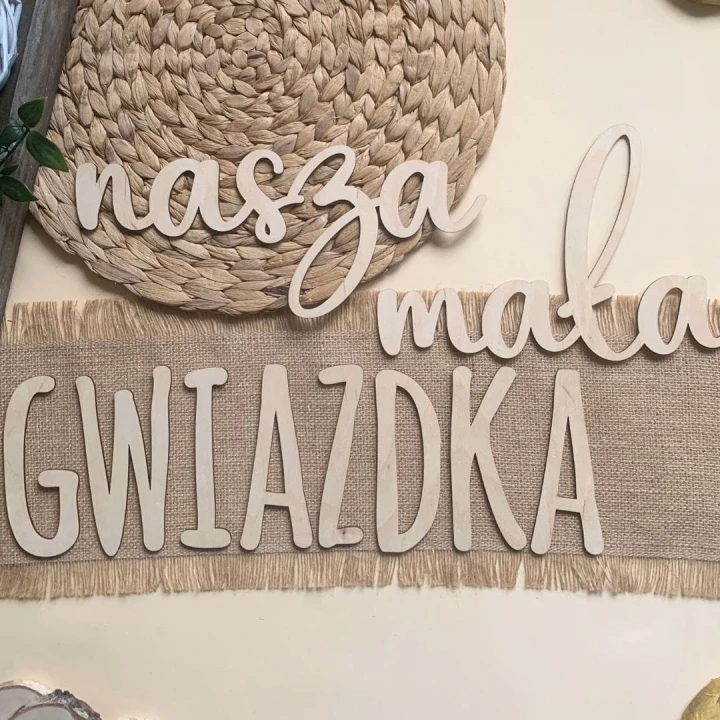 nasza mała gwiazdka drewniany napis