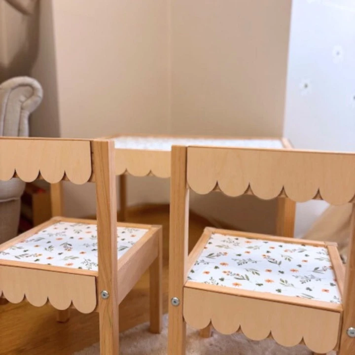 falbanki do krzesła Latt Ikea