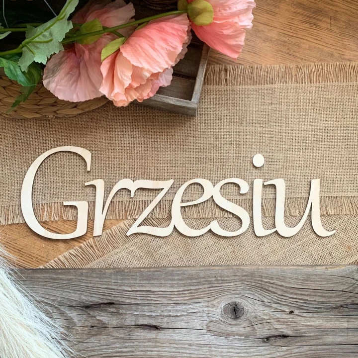 drewniane imię na ścianę Grzesiu