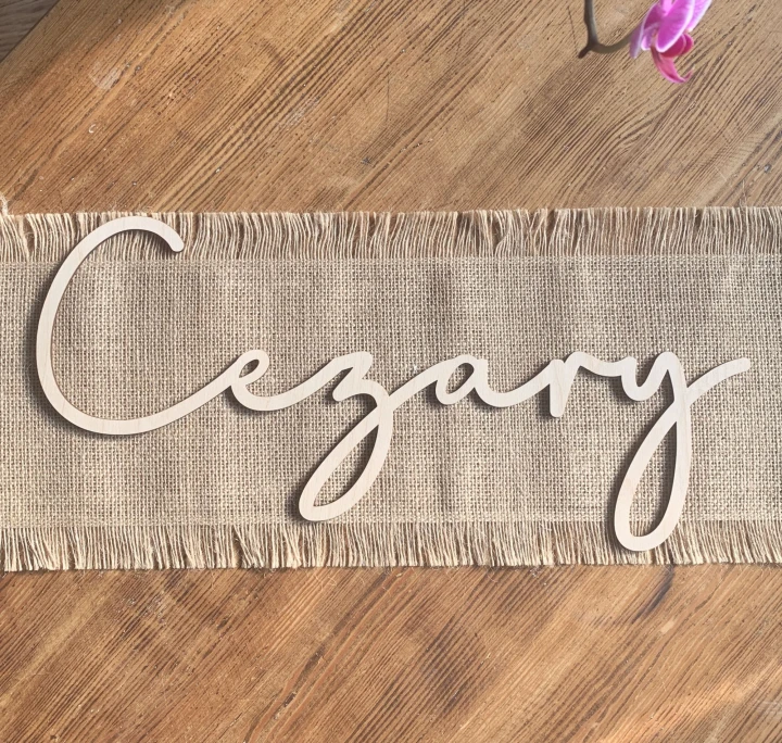 drewniane imię na ścianę Cezary