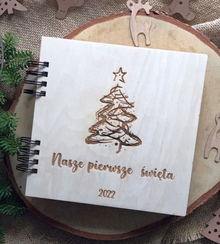 drewniany album na zdjęcia świąteczne