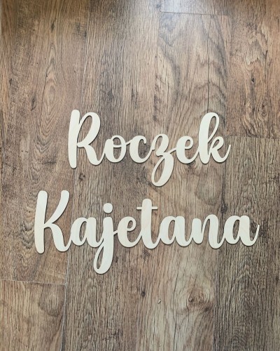 napis drewniany Roczek Kajetana dekoracja na roczek